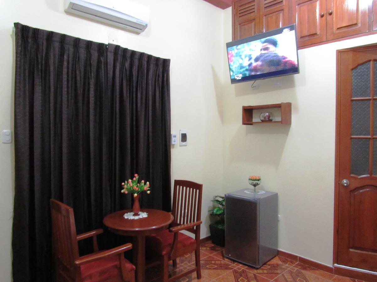 Alojamiento El Cardenal Iquitos Exterior photo