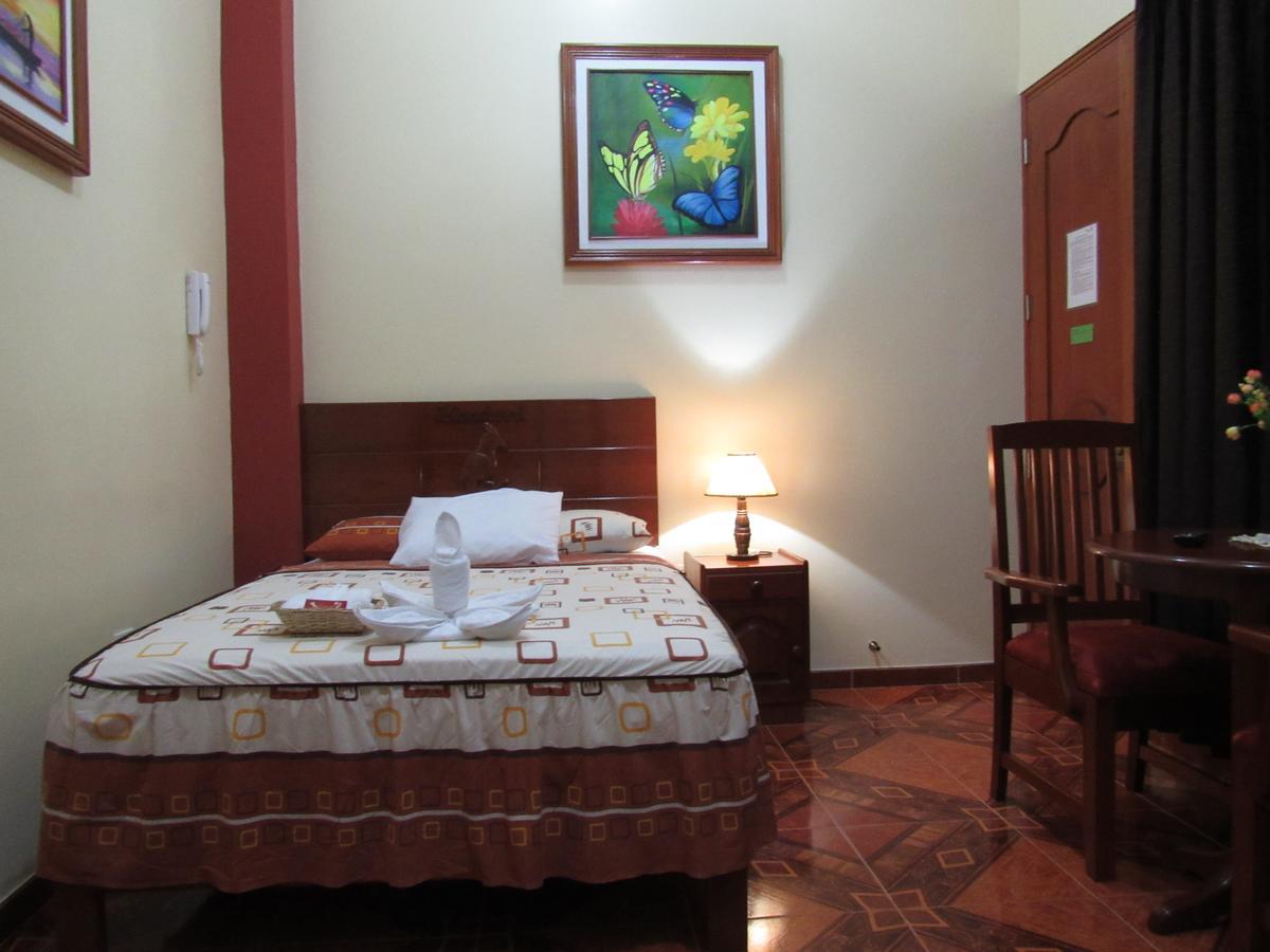 Alojamiento El Cardenal Iquitos Exterior photo