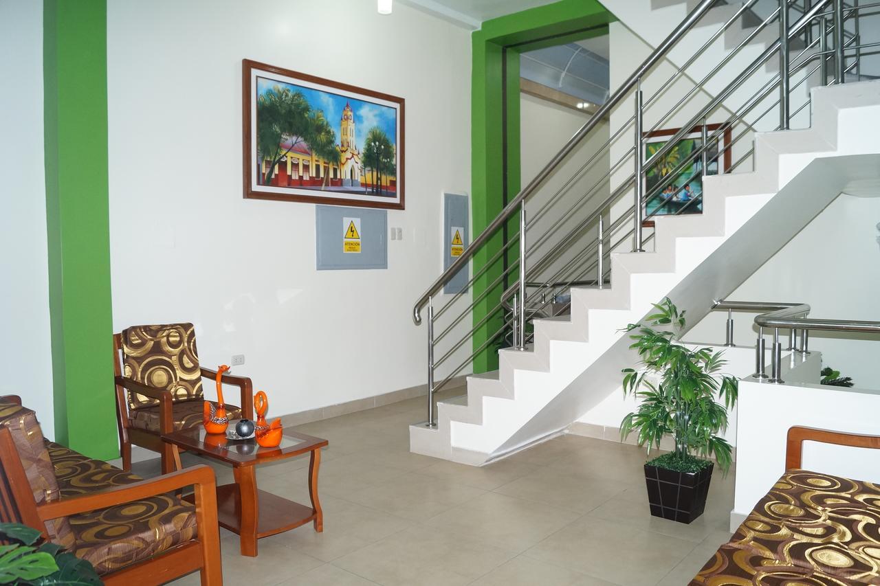 Alojamiento El Cardenal Iquitos Exterior photo