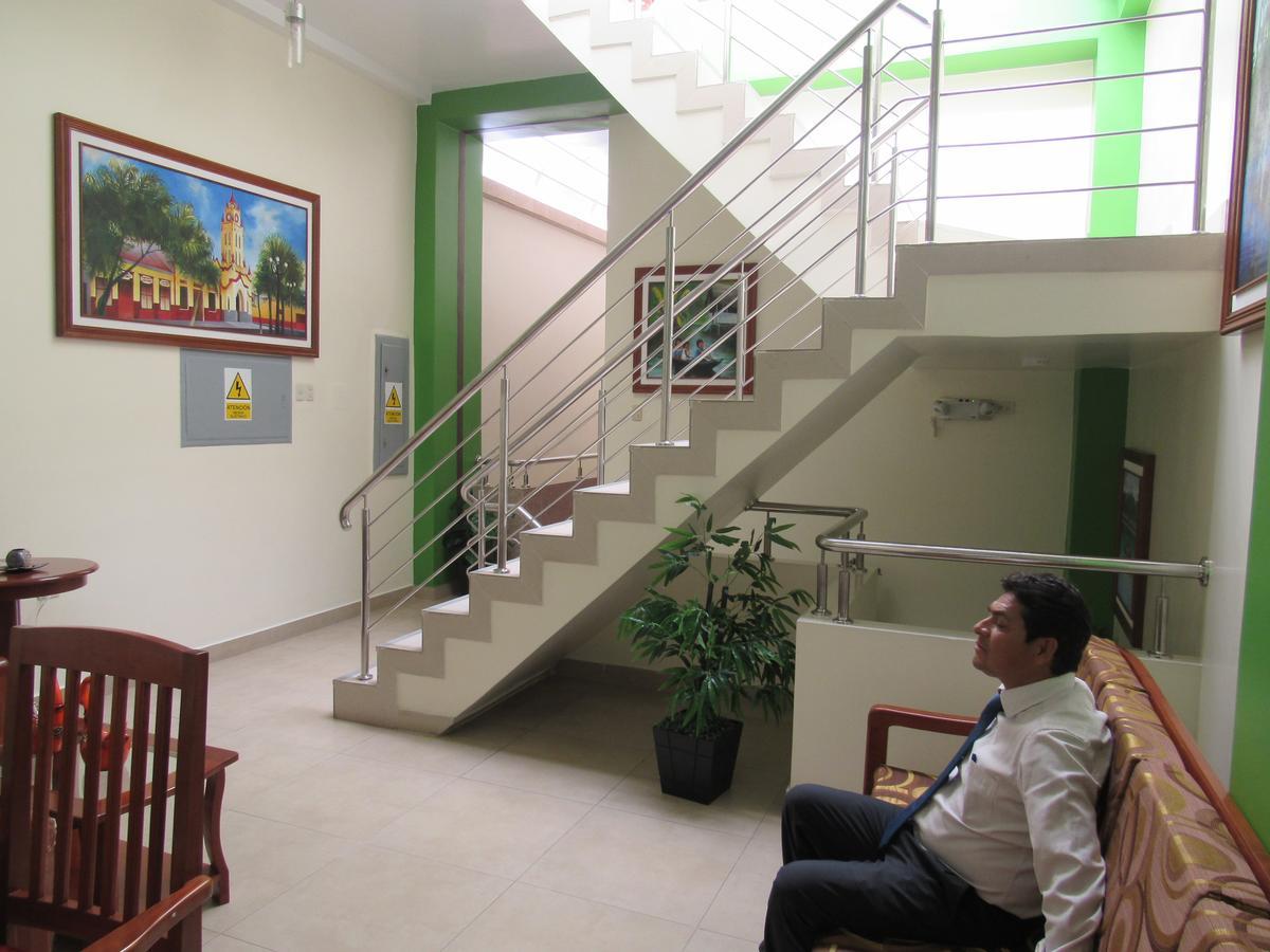 Alojamiento El Cardenal Iquitos Exterior photo